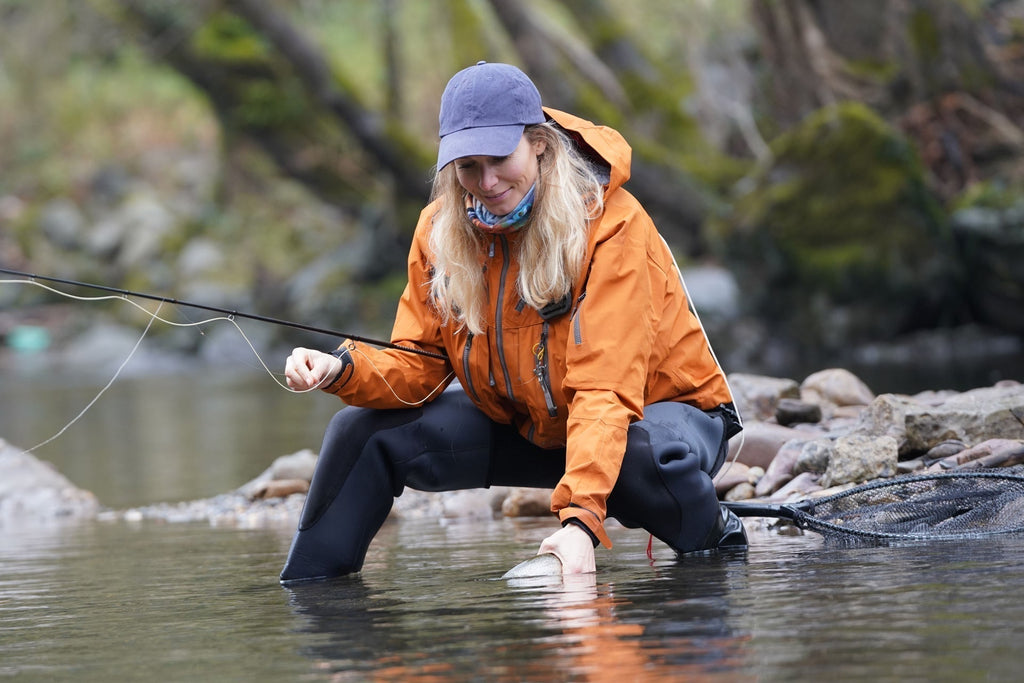 Tan Elk Hair Caddis Classic Trout Dry Fly - 12 Flies Size 18